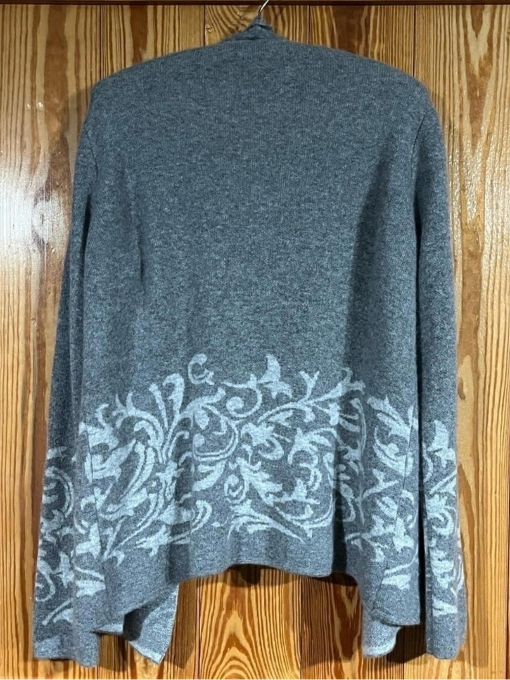 NEW Cashmere and Merino Wool Blend Cardigan Sweater Made in Italy - Picture 3 of 10
